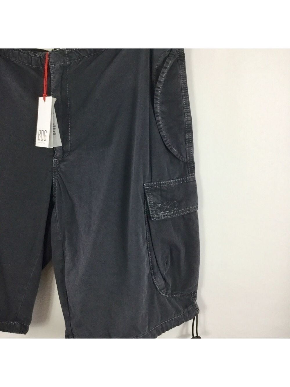 BDG Urban Outfitters Baggy Tech Longline Cargo Shorts Oversized Fit 30W NWT - Picture 7 of 12